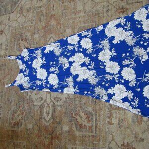 XS ROZ & ALI blue and white floral dress